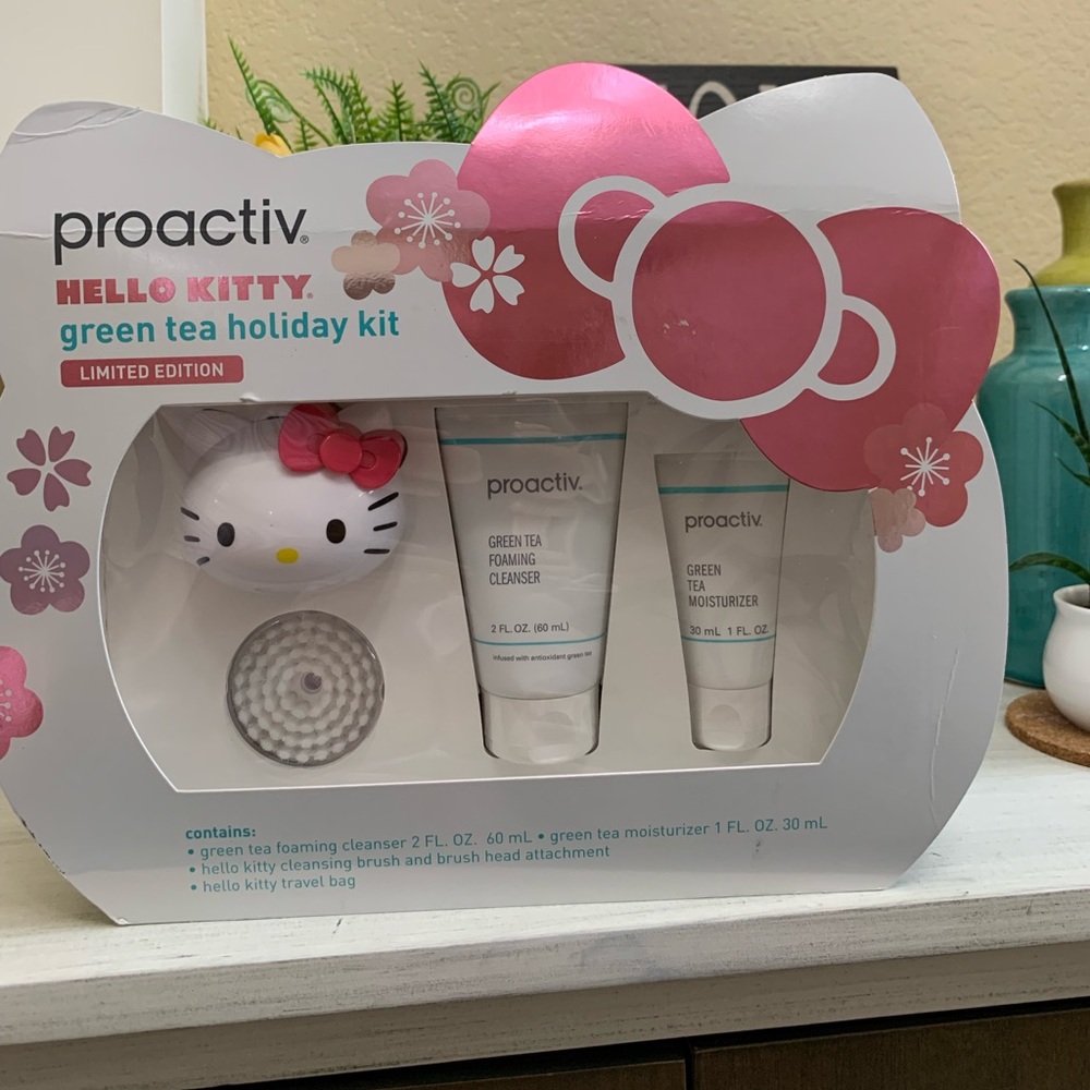 Proactiv Hello Kitty green tea